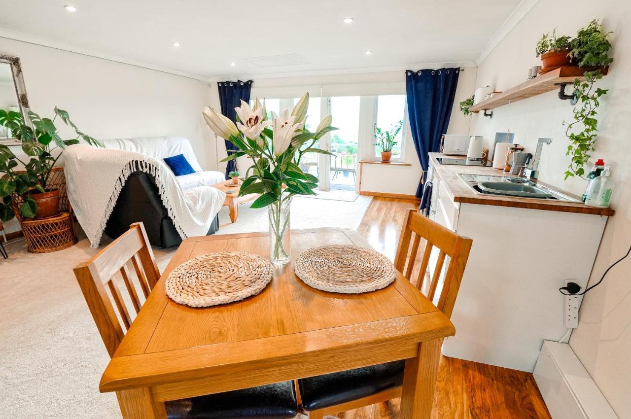 Spacious Sea-View Apt. Overlooking St Ives Bay Gwithian Esterno foto